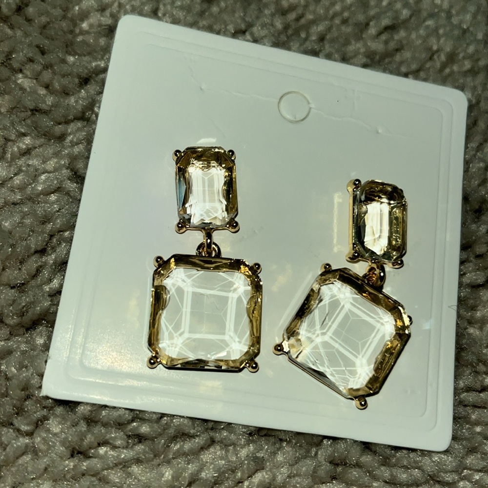 Hanging Chunky Glass Earrings - Picture 5 of 6